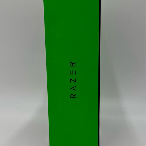 NEW Razer Ripsaw HD Game Streaming Capture Card: 4K Passthrough, 1080P 60FPS Rec - Picture 15 of 15